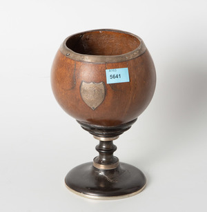 Schuler Auktionen AG - Kokosnuss-Pokal