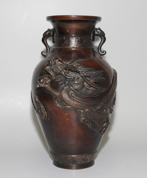 Schuler Auktionen AG - Vase