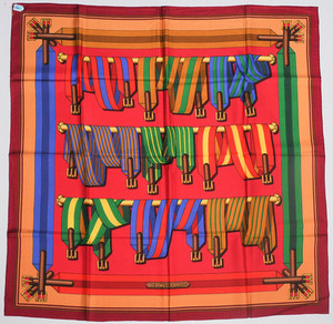 Schuler Auktionen AG - Hermès, Foulard "Les Sangles"