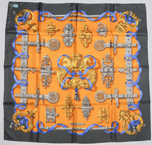 Schuler Auktionen AG - Hermès, Foulard "Ferronnerie"