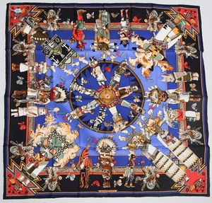 Schuler Auktionen AG - Hermès, Foulard "Kachinas"