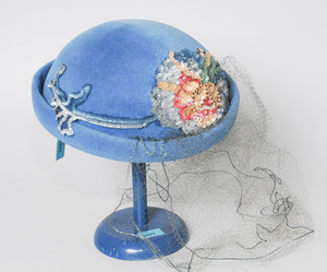 Schuler Auktionen AG - Ted Lapidus, Vintage Damenhut