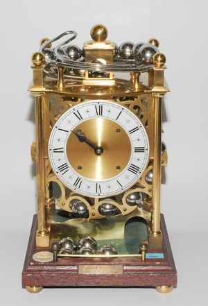 Schuler Auktionen AG - Spherical Weight Clock