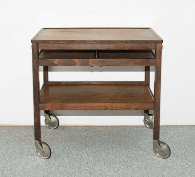 Schuler Auktionen AG - Max Ernst Häfeli zugeschrieben, Teewagen
