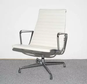 Schuler Auktionen AG - Charles & Ray Eames, Aluminium Chair "EA 115"