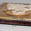 Schuler Auktionen AG - Gottesmutter von Tichwin mit Silberbasma und Perlenoklad