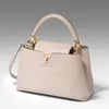 Schuler Auktionen AG - Louis Vuitton, Handtasche "Capucines"