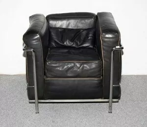 Schuler Auktionen AG - Le Corbusier, Charlotte Perriand und Pierre Jeanneret, Sessel "LC2"