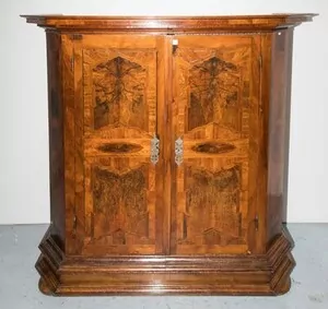 Schuler Auktionen AG - Schrank