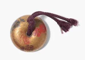 Schuler Auktionen AG - Kagamibuta-Netsuke, Natsuo (Kano Natsuo 1828–1898) zugeschrieben.