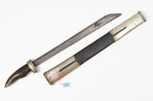 Schuler Auktionen AG - Haumesser, Penai