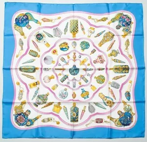 Schuler Auktionen AG - Hermès, Foulard "Qu'importe le flacon... Pourvu qu'on ait l'ivresse..."