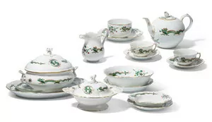 Schuler Auktionen AG - Meissen, Tafel- und Teeservice "Grüner Drache"