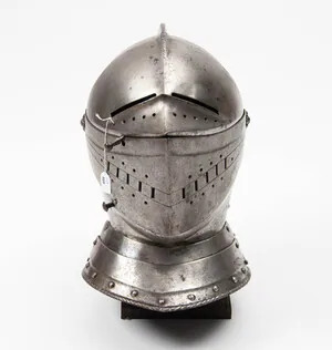 Schuler Auktionen AG - Geschlossener Helm