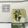 Schuler Auktionen AG - Chanel, 1 Paar Schneeschuhe