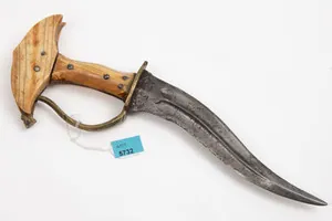 Schuler Auktionen AG - Dolch, Chilanum