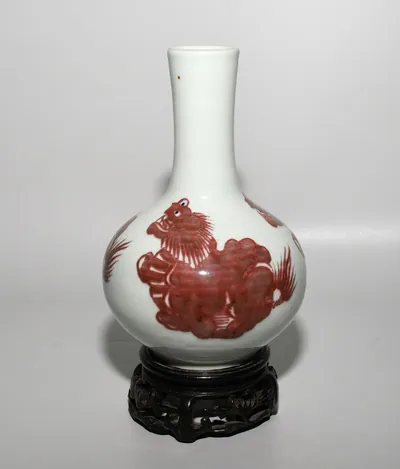 Schuler Auktionen AG - Kleine Vase