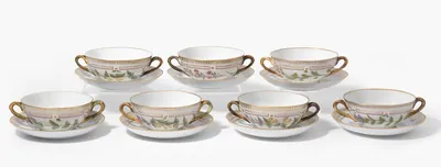 Schuler Auktionen AG - Royal Copenhagen, 12 Suppentassen mit Untertassen "Flora Danica"