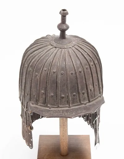 Schuler Auktionen AG - Lamellenhelm