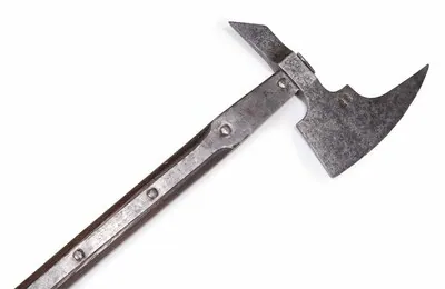 Schuler Auktionen AG - Fussstreitaxt /Mordaxt