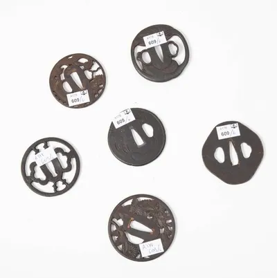Schuler Auktionen AG - Lot: 6 Wakizashi-Tsuba