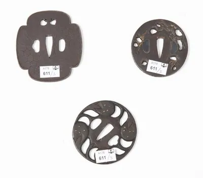 Schuler Auktionen AG - Lot: 3 Katana-Tsuba