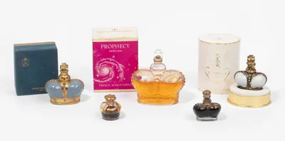 Schuler Auktionen AG - Prince Matchabelli, Paris/New York, 6 Parfumflakons "Prophecy", "Jungle Flower", "Golden Autumn", "Huile Abano"