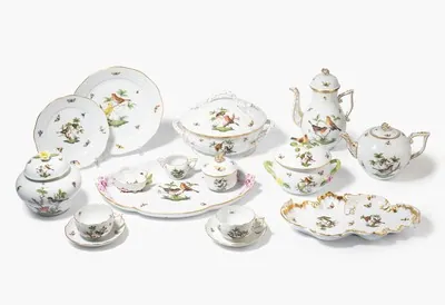 Schuler Auktionen AG - Herend, Tafel- und Kaffeeservice "Rothschild"