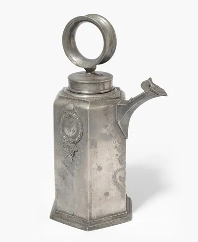 Schuler Auktionen AG - Prismenkanne