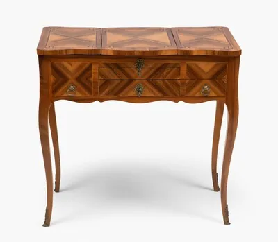 Schuler Auktionen AG - Poudreuse