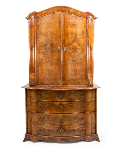 Schuler Auktionen AG - Aufsatzkommode