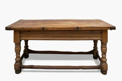 Schuler Auktionen AG - Walliser Tisch