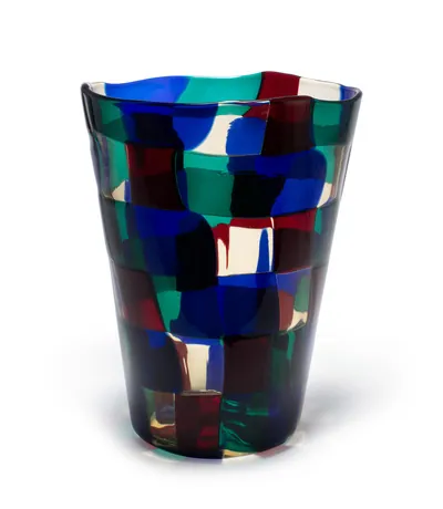 Schuler Auktionen AG - Fulvio Bianconi für Venini & C., Murano, Vase "Pezzato Parigi | Modell 4910"