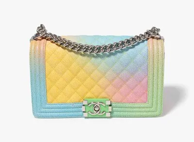 Schuler Auktionen AG - Chanel, Boy "Rainbow" Umhängetasche 