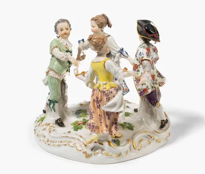 Schuler Auktionen AG - Meissen, Figurengruppe "Reigen"