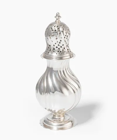 Schuler Auktionen AG - Zuckerstreuer, Norddeutschland um 1770