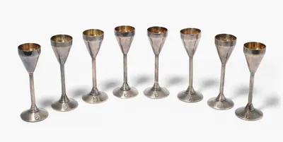 Schuler Auktionen AG - Gebrüder Hepp für Café Odeon, 8 Liqueurbecher