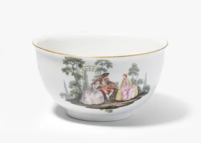 Schuler Auktionen AG - Meissen, Kumme mit Watteaumalerei
