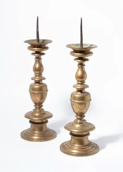 Schuler Auktionen AG - 1 Paar Altarleuchter