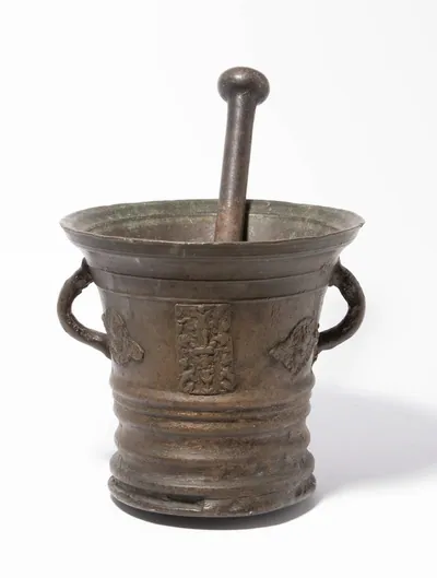 Schuler Auktionen AG - Mörser mit Pistill