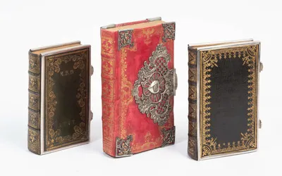Schuler Auktionen AG - 3 Gebetbücher mit Silberbeschlägen