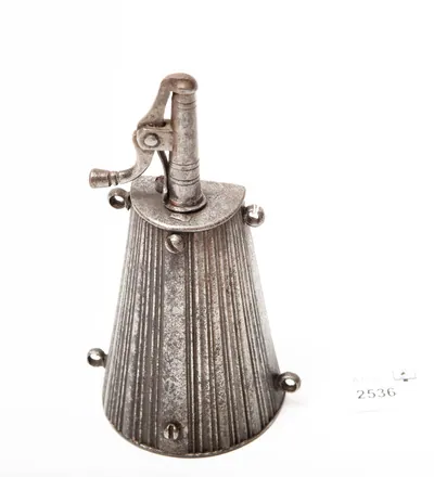 Schuler Auktionen AG - Zündkrautfläschchen