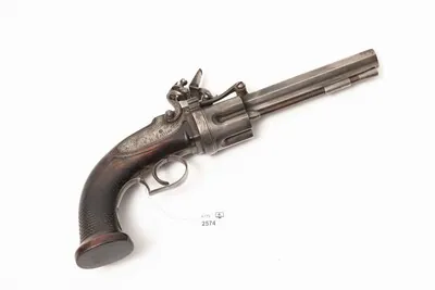 Schuler Auktionen AG - Collier-Steinschloss-Revolver