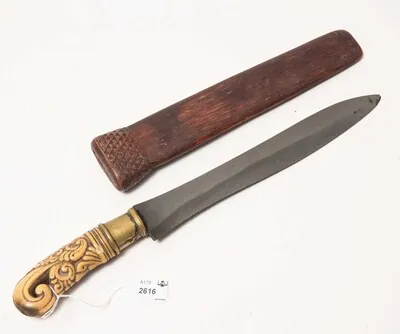 Schuler Auktionen AG - Dolchmesser, Parang