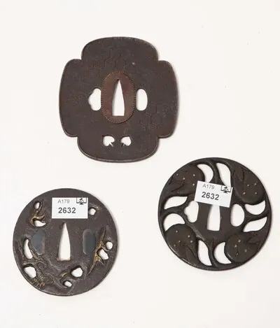 Schuler Auktionen AG - Lot: 3 Katana-Tsuba