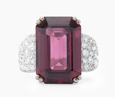 Schuler Auktionen AG - Rhodolith-Diamant-Ring