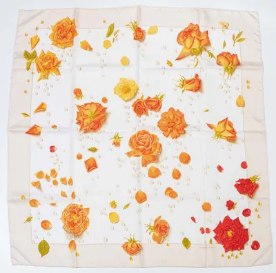 Schuler Auktionen AG - Hermès, Foulard "La Rosée"