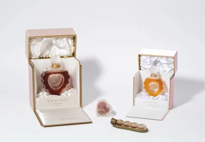 Schuler Auktionen AG - Lalique für Nina Ricci, 4 Parfumflakons "Coeur Joie"