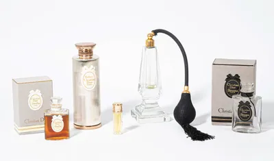 Schuler Auktionen AG - Christian Dior, 4 Parfumflakons und 1 Spray "Miss Dior", "Diorama", "Diorling" und "Diorissimo"