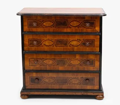 Schuler Auktionen AG - Kommode